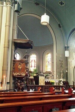 Interieur van de Sint Urbanus in Duivendrecht